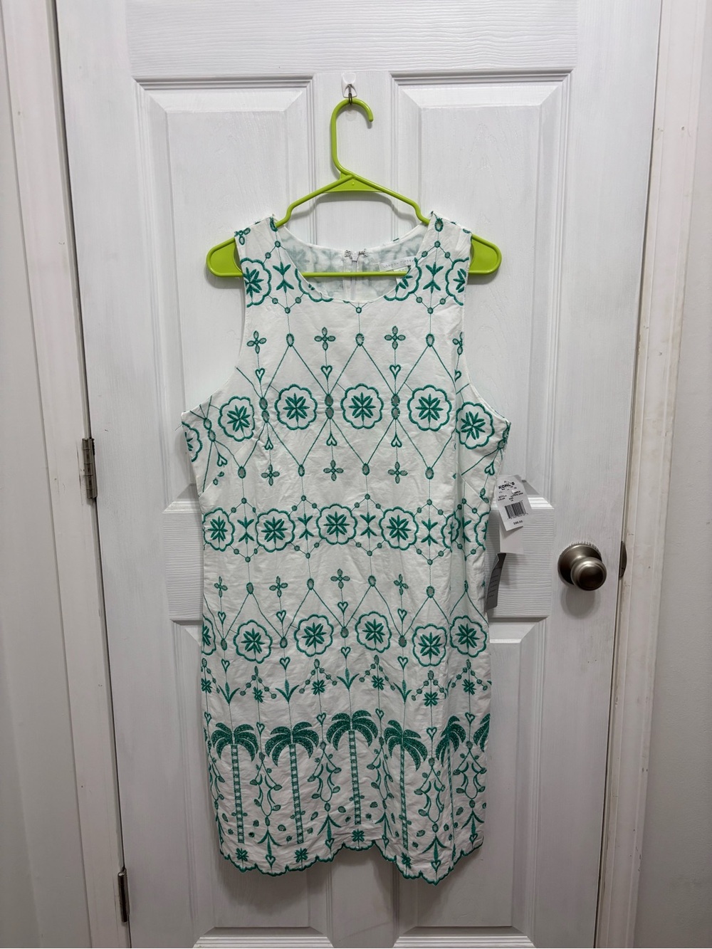 Kohl's White Dress with Green Floral Embroidery